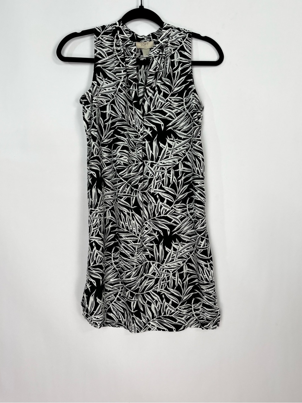 Loft Black White Tropical Leaf Print Sleeveless Shift Dress Sz Extra Small XS